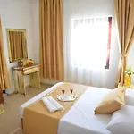 Kaktus Boutique * 시데
